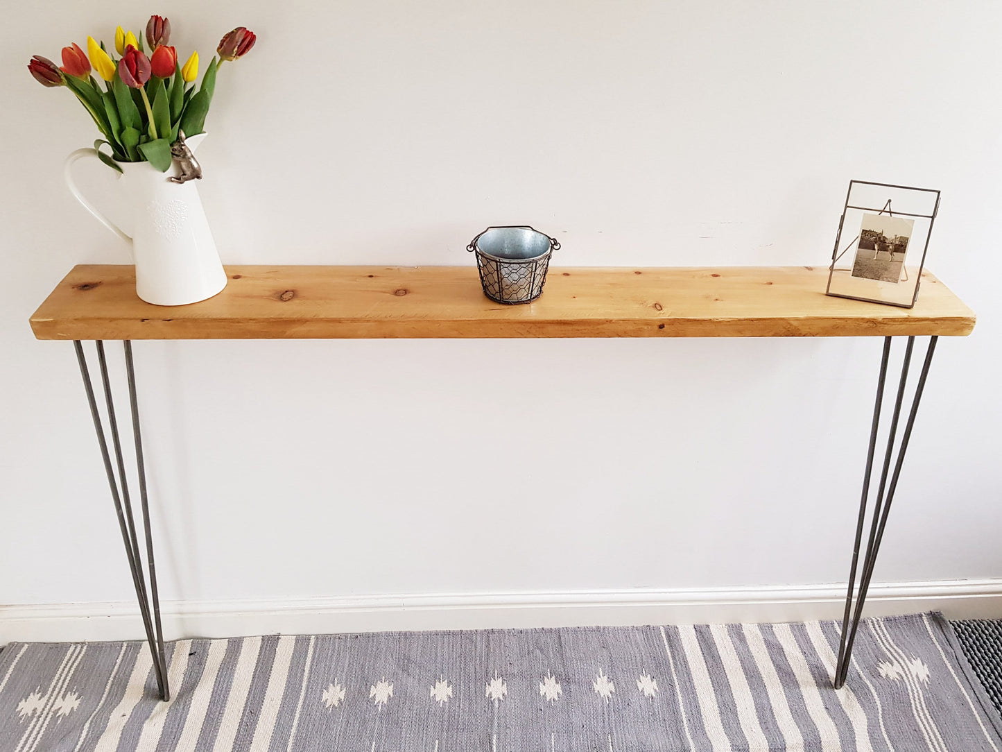 Rustic Wooedn Console Table with 2 Hairpin legs